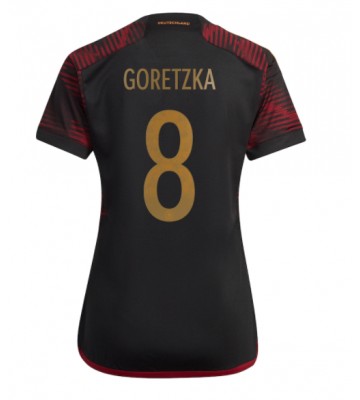Tyskland Leon Goretzka #8 Replika Udebanetrøje Dame VM 2022 Kortærmet